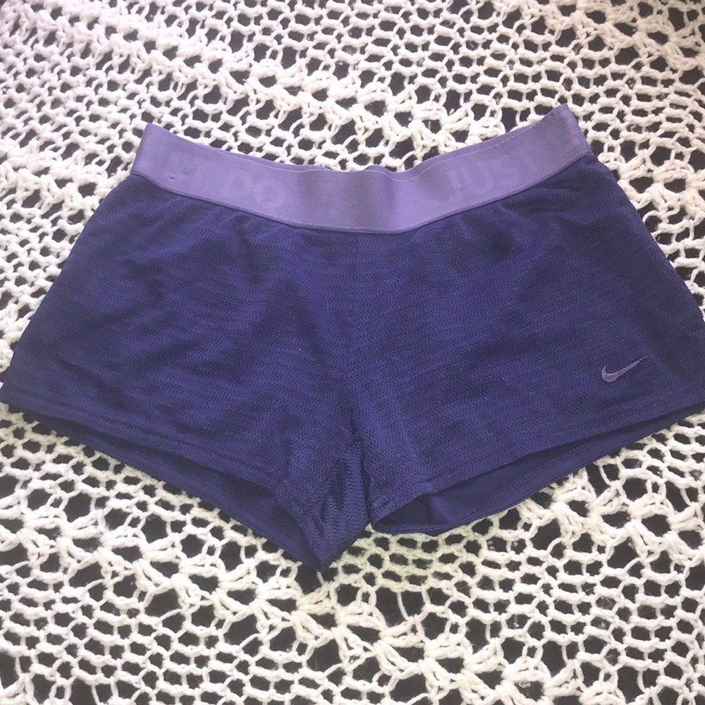 Cute Nike training shorts!